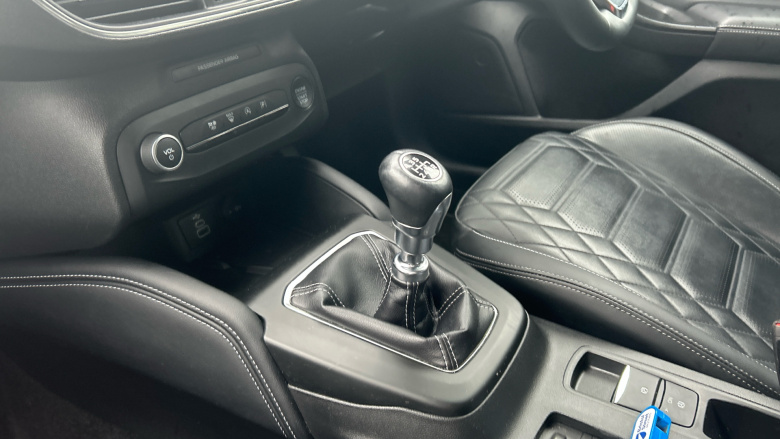 Ford Focus 1.0 EcoBoost Titanium Vignale 5dr Petrol Hatchback